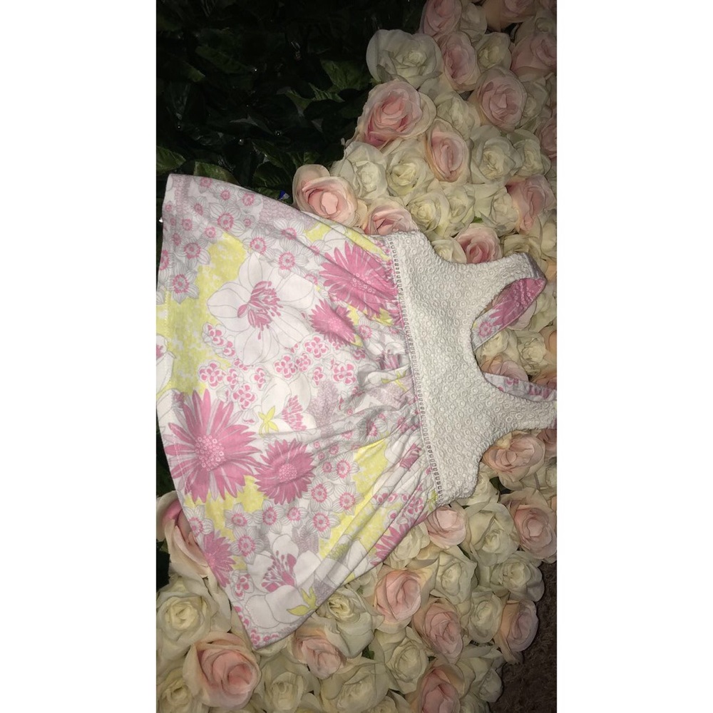 Top - Picture 2 of 2